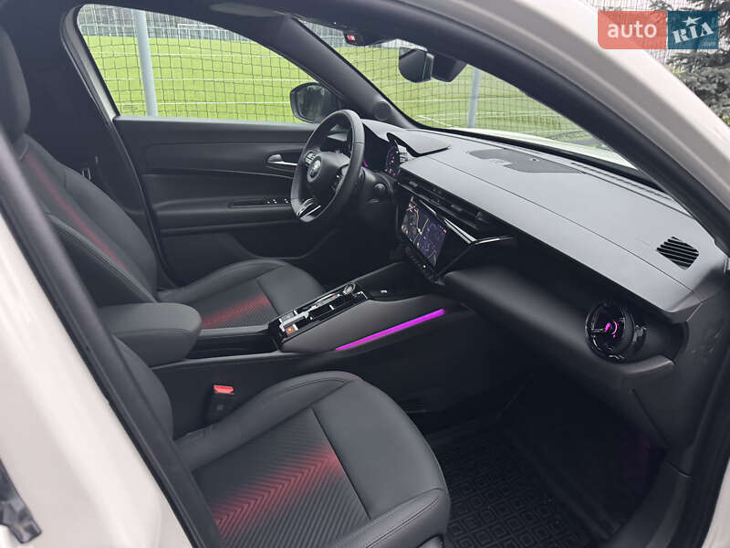 Внедорожник / Кроссовер Alfa Romeo Junior 2025 в Киеве