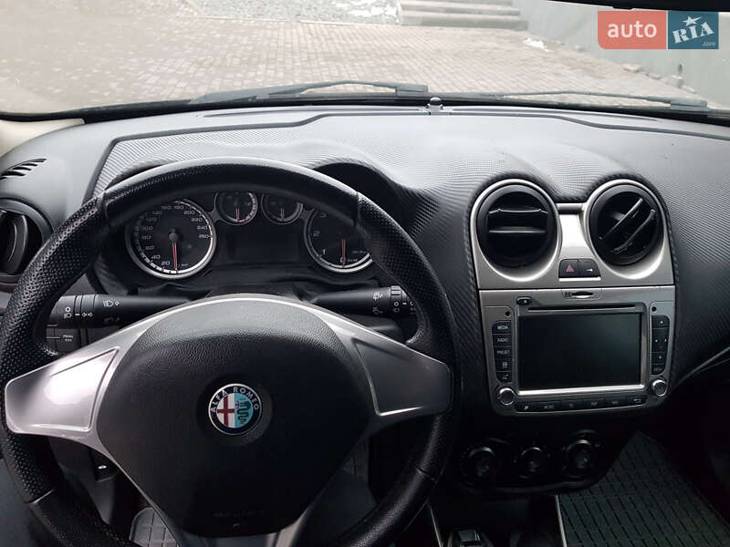 Хэтчбек Alfa Romeo MiTo 2010 в Радехове