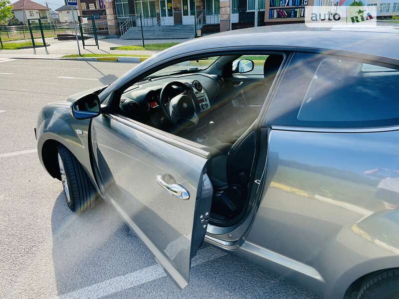 Хэтчбек Alfa Romeo MiTo 2012 в Киеве