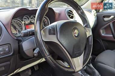 Хэтчбек Alfa Romeo MiTo 2012 в 