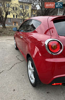 Хэтчбек Alfa Romeo MiTo 2011 в 