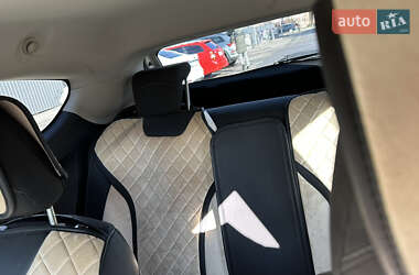Хэтчбек Alfa Romeo MiTo 2011 в 