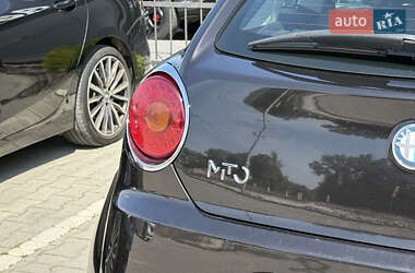 Хэтчбек Alfa Romeo MiTo 2012 в 
