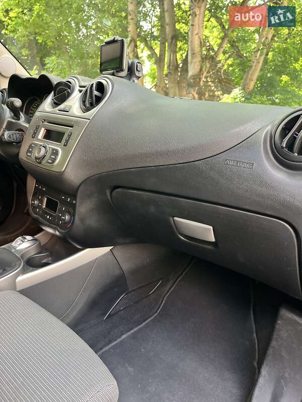 Хэтчбек Alfa Romeo MiTo 2011 в Тернополе