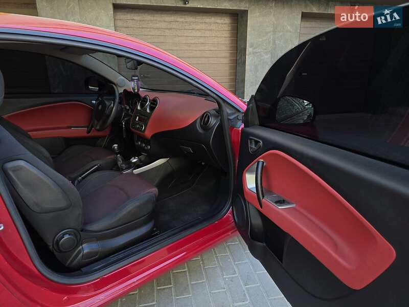 Хэтчбек Alfa Romeo MiTo 2010 в Тернополе