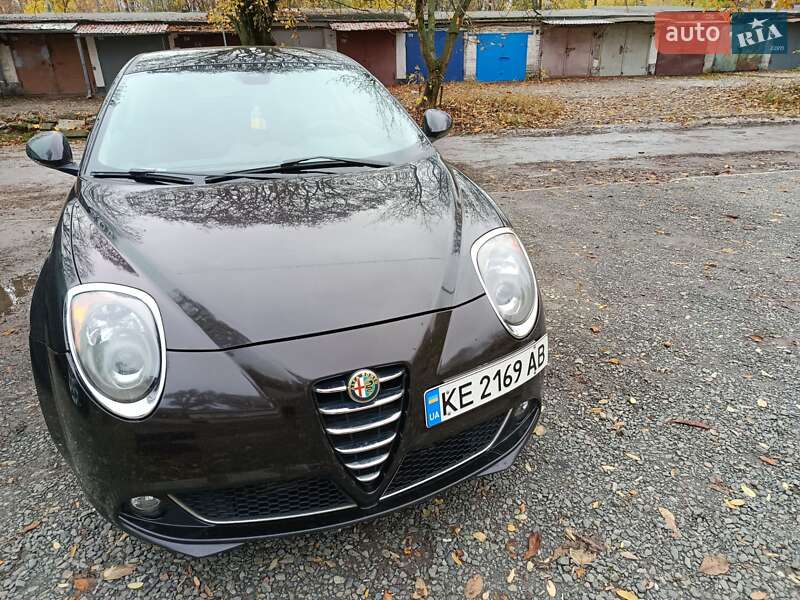 Хэтчбек Alfa Romeo MiTo 2010 в Кривом Роге