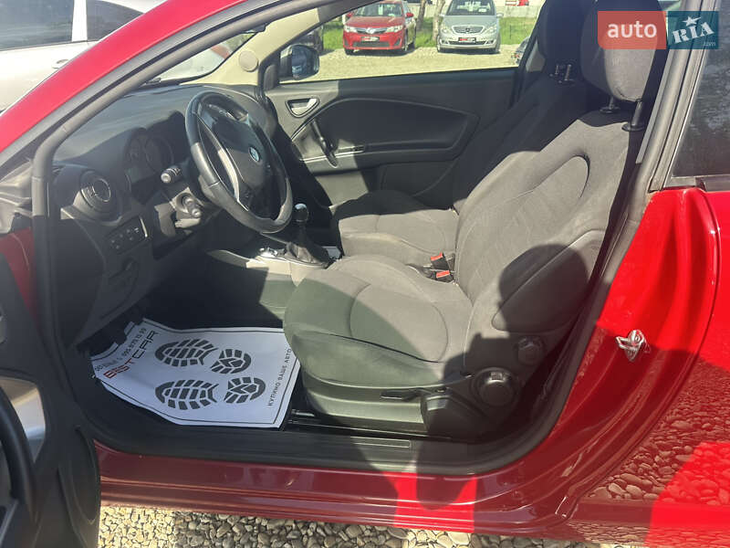 Хетчбек Alfa Romeo MiTo 2012 в Івано-Франківську