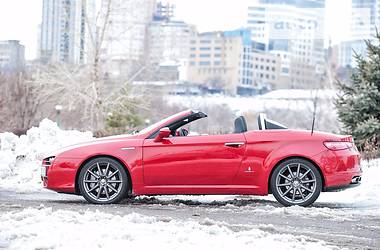 Кабриолет Alfa Romeo Spider 2008 в 