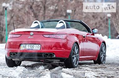 Кабриолет Alfa Romeo Spider 2008 в 