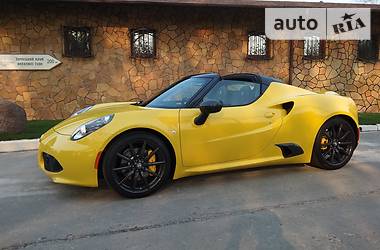 Купе Alfa Romeo Spider 2016 в Киеве