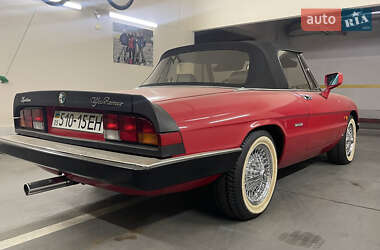 Кабриолет Alfa Romeo Spider 1987 в 