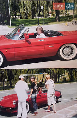 Кабриолет Alfa Romeo Spider 1987 в 