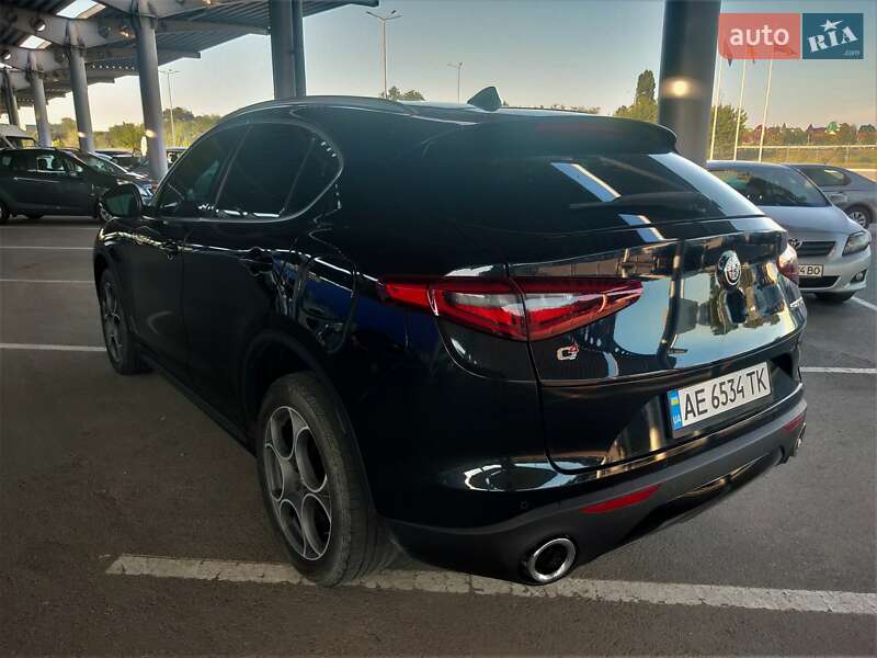 Внедорожник / Кроссовер Alfa Romeo Stelvio 2017 в Днепре