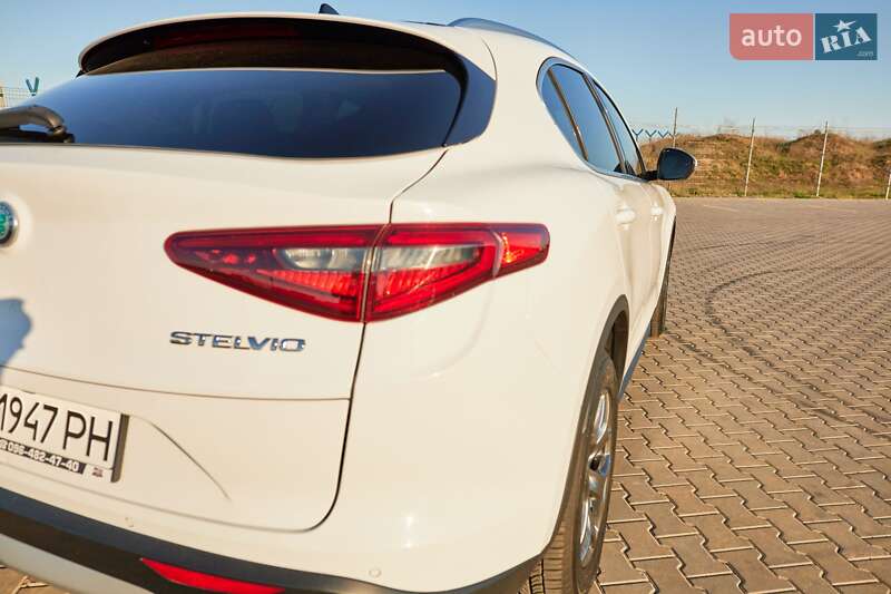Внедорожник / Кроссовер Alfa Romeo Stelvio 2018 в Одессе