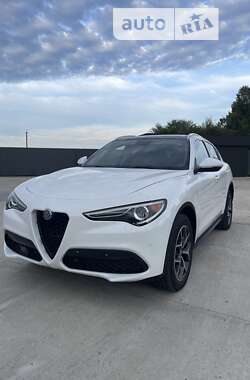 Alfa Romeo Stelvio 2019