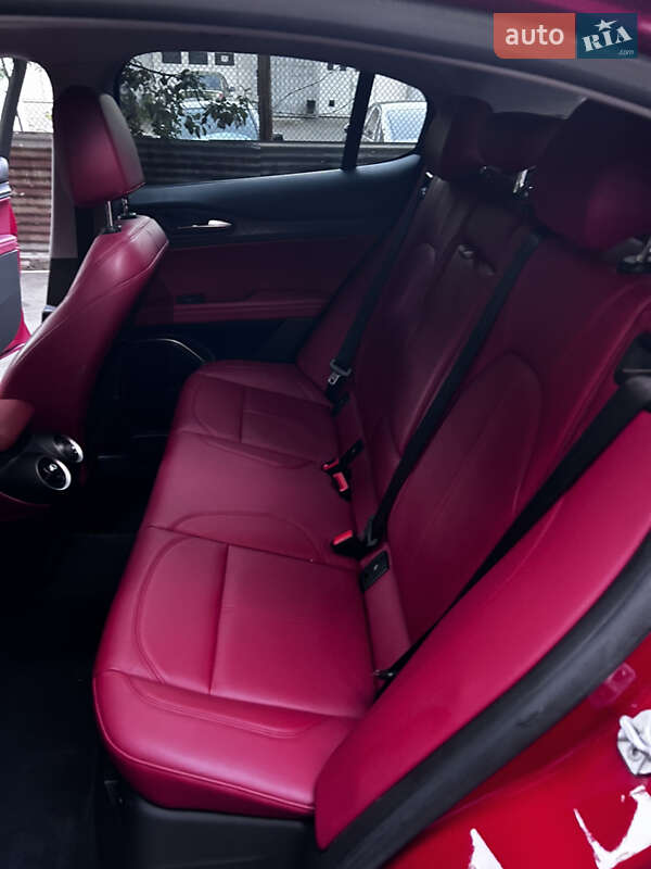 Позашляховик / Кросовер Alfa Romeo Stelvio 2020 в Полтаві фото 12 Позашляховик / Кросовер Alfa Romeo Stelvio 2020 в Полтаві