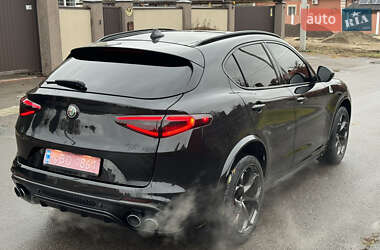 Внедорожник / Кроссовер Alfa Romeo Stelvio 2018 в 