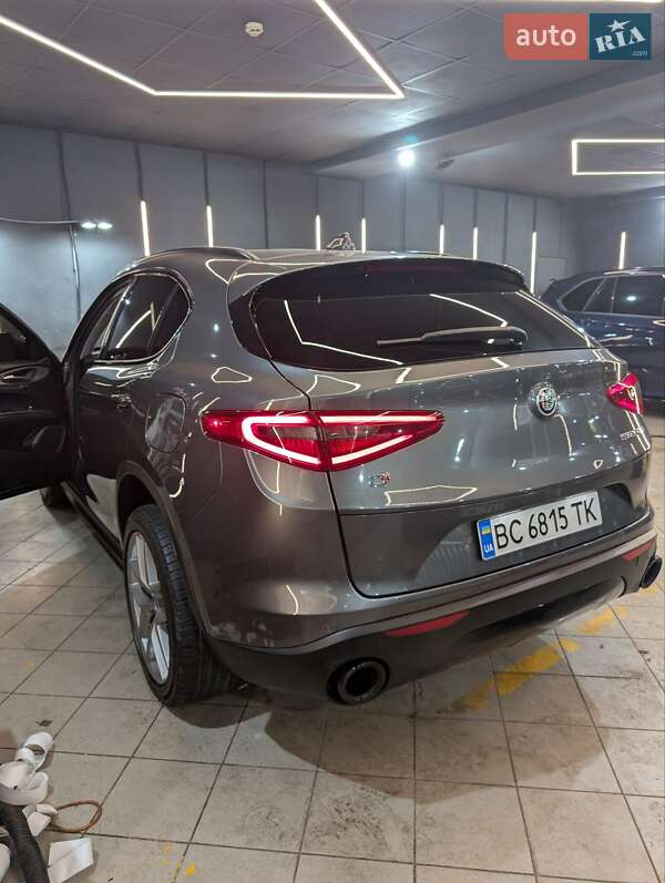 Внедорожник / Кроссовер Alfa Romeo Stelvio 2017 в Львове фото 7 Внедорожник / Кроссовер Alfa Romeo Stelvio 2017 в Львове