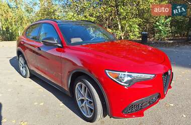 Alfa Romeo Stelvio 2017