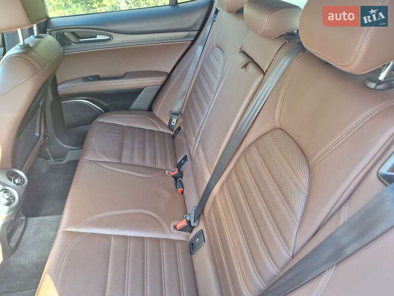 Позашляховик / Кросовер Alfa Romeo Stelvio 2017 в Чернівцях