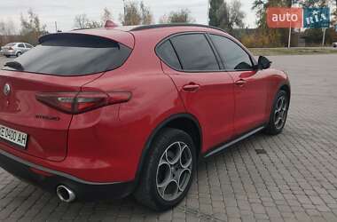 Внедорожник / Кроссовер Alfa Romeo Stelvio 2017 в 