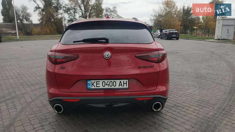 Позашляховик / Кросовер Alfa Romeo Stelvio 2017 в Дніпрі