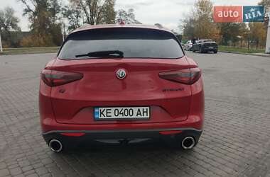 Внедорожник / Кроссовер Alfa Romeo Stelvio 2017 в 