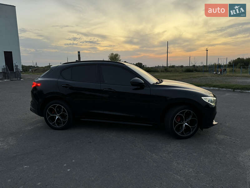 Позашляховик / Кросовер Alfa Romeo Stelvio 2019 в Полтаві