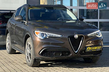 Alfa Romeo Stelvio 2017