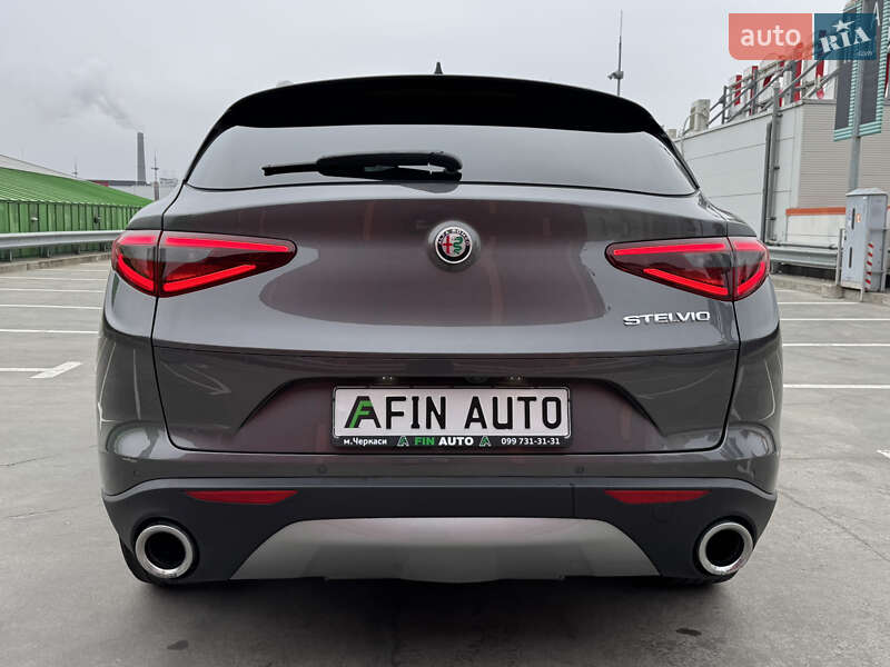 Позашляховик / Кросовер Alfa Romeo Stelvio 2021 в Києві