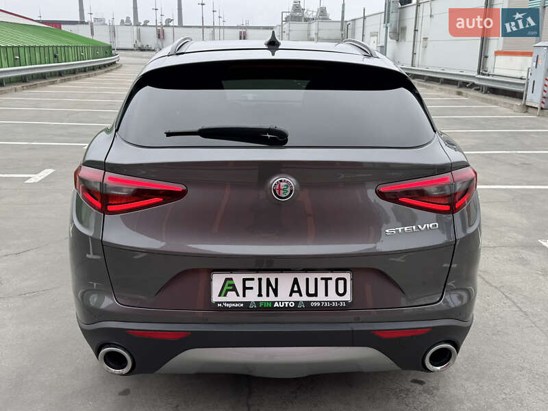 Позашляховик / Кросовер Alfa Romeo Stelvio 2021 в Києві