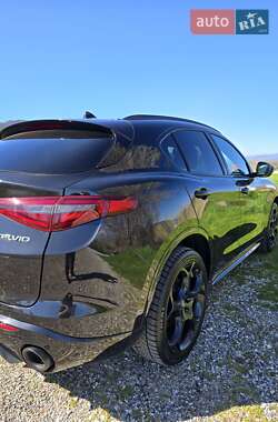 Внедорожник / Кроссовер Alfa Romeo Stelvio 2021 в 