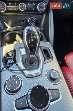 Внедорожник / Кроссовер Alfa Romeo Stelvio 2021 в 