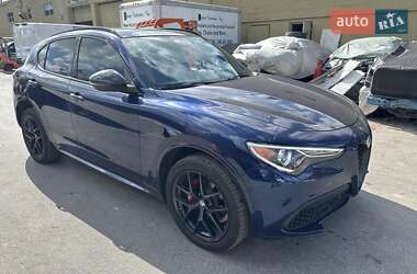 Alfa Romeo Stelvio 2021