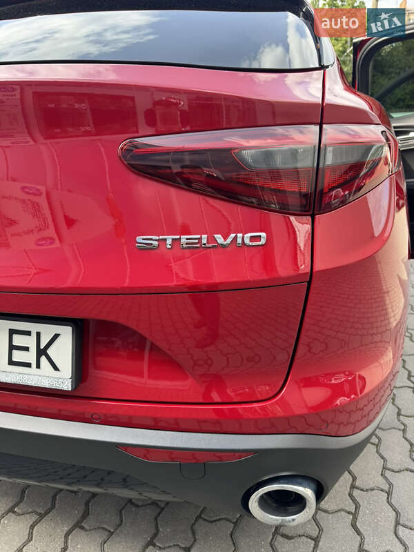 Позашляховик / Кросовер Alfa Romeo Stelvio 2018 в Хмельницькому