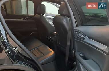 Позашляховик / Кросовер Alfa Romeo Stelvio 2017 в 