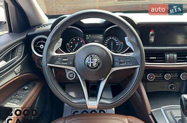 Внедорожник / Кроссовер Alfa Romeo Stelvio 2018 в 
