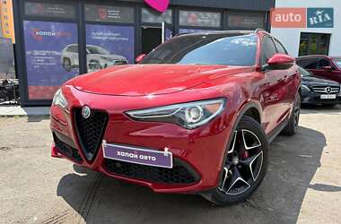 Внедорожник / Кроссовер Alfa Romeo Stelvio 2017 в 