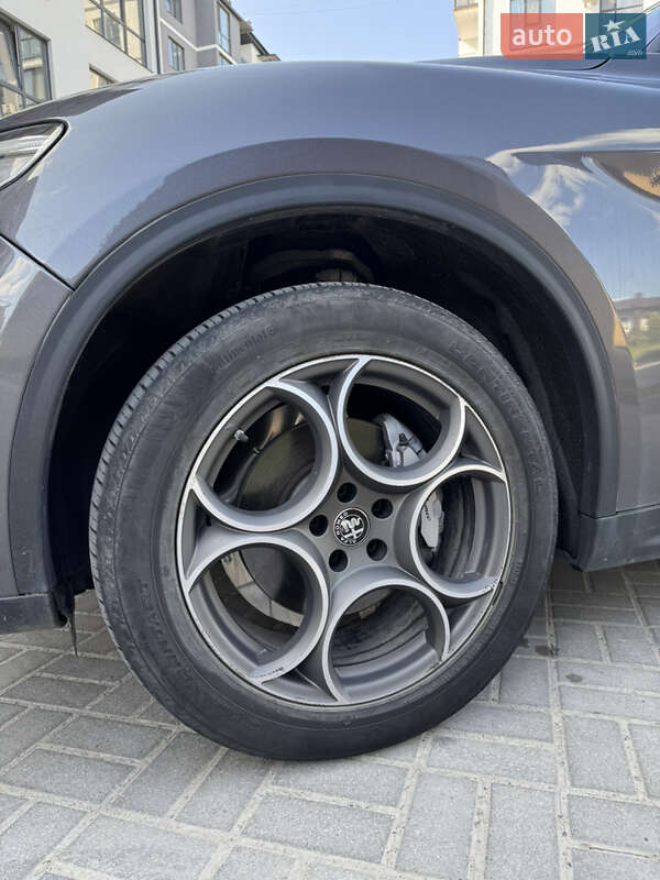 Позашляховик / Кросовер Alfa Romeo Stelvio 2021 в Рівному фото 17 Позашляховик / Кросовер Alfa Romeo Stelvio 2021 в Рівному