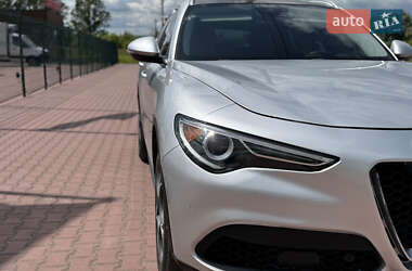 Внедорожник / Кроссовер Alfa Romeo Stelvio 2018 в 