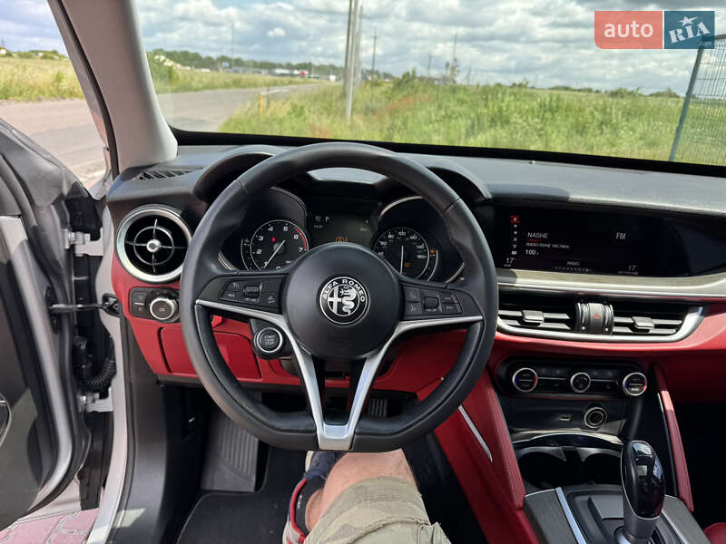 Внедорожник / Кроссовер Alfa Romeo Stelvio 2018 в Ровно фото 29 Внедорожник / Кроссовер Alfa Romeo Stelvio 2018 в Ровно