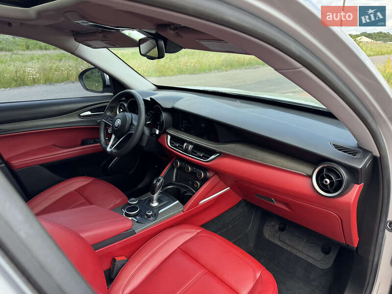 Внедорожник / Кроссовер Alfa Romeo Stelvio 2018 в Ровно фото 43 Внедорожник / Кроссовер Alfa Romeo Stelvio 2018 в Ровно