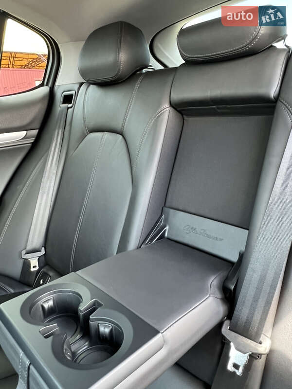 Внедорожник / Кроссовер Alfa Romeo Stelvio 2017 в Львове фото 23 Внедорожник / Кроссовер Alfa Romeo Stelvio 2017 в Львове