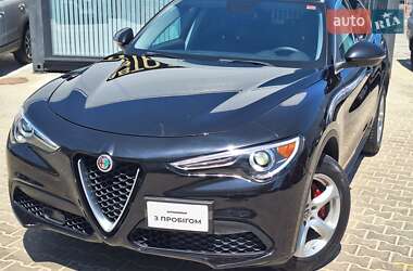 Alfa Romeo Stelvio 2017