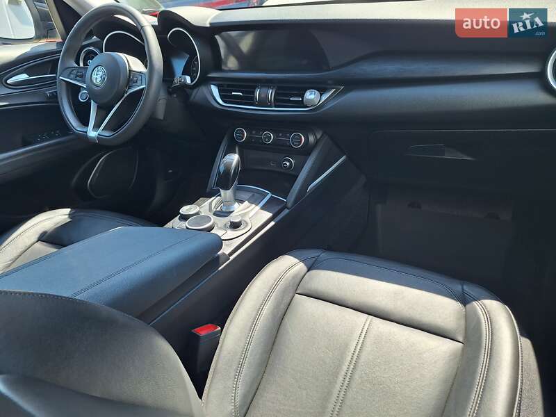 Внедорожник / Кроссовер Alfa Romeo Stelvio 2017 в Одессе