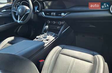 Внедорожник / Кроссовер Alfa Romeo Stelvio 2017 в 