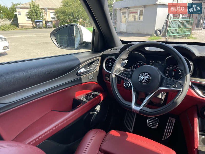 Позашляховик / Кросовер Alfa Romeo Stelvio 2017 в Полтаві
