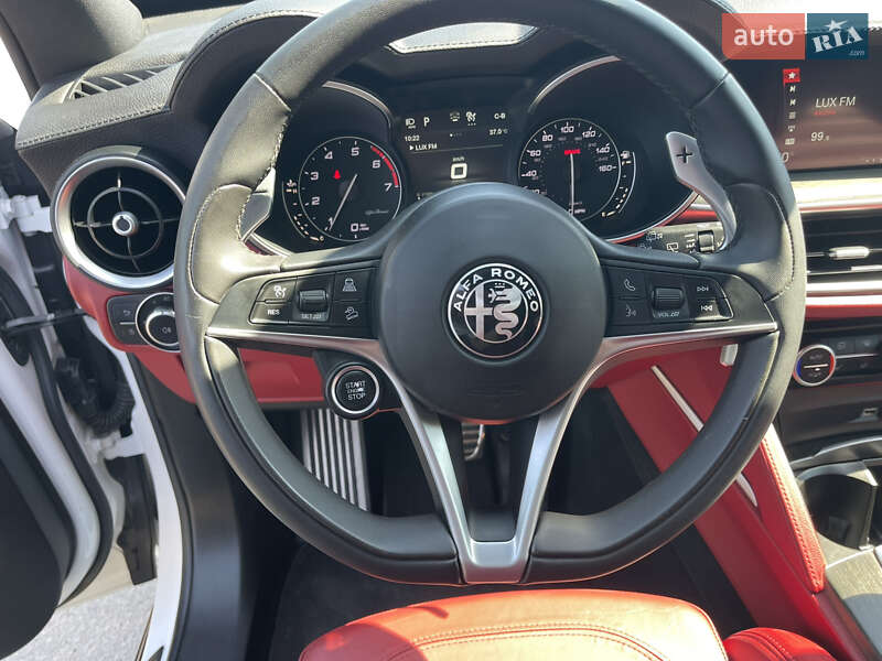 Позашляховик / Кросовер Alfa Romeo Stelvio 2017 в Полтаві