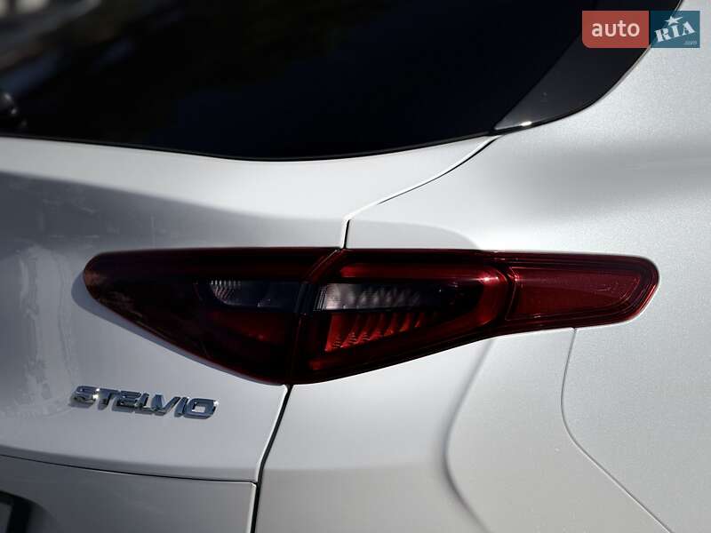 Внедорожник / Кроссовер Alfa Romeo Stelvio 2018 в Одессе