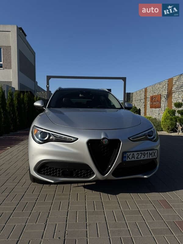 Позашляховик / Кросовер Alfa Romeo Stelvio 2019 в Києві